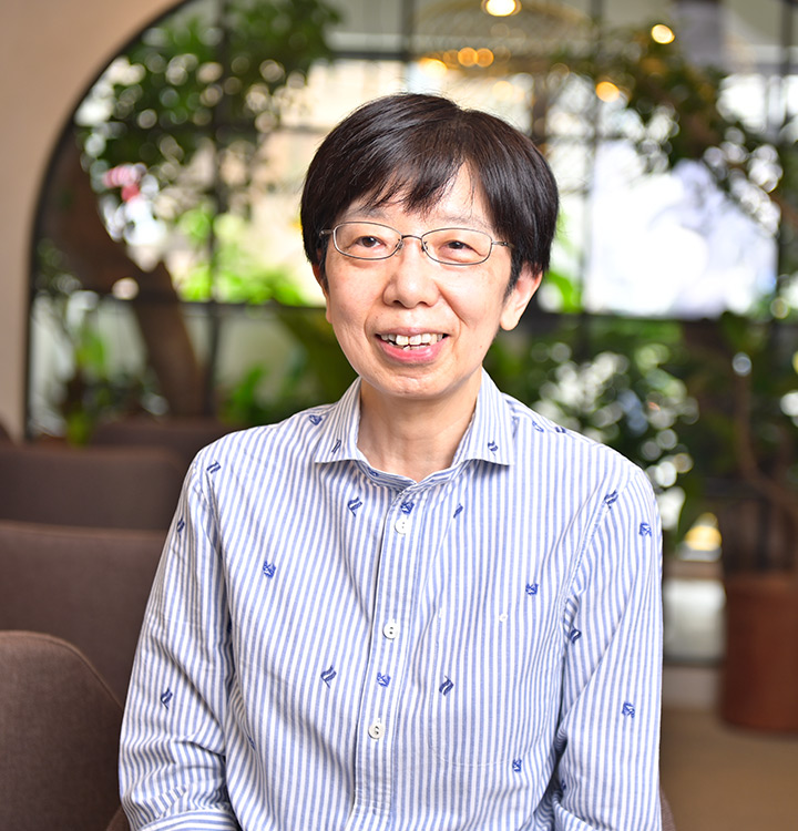 医師 髙野 晶